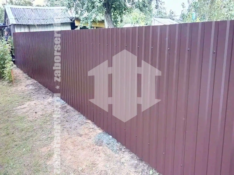 Забор из профнастила 93 метра