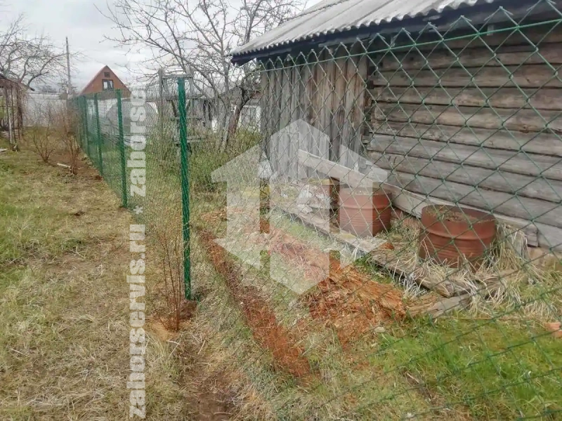 Забор из сетки рабицы с проволокой 84 метра