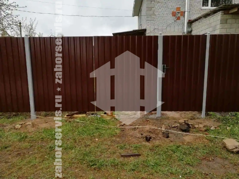 Забор из профнастила с воротам 73 метра